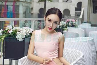 AISS爱丝(黄金版) – 这次更新真的在线，亚美依的棉袜图包绝对不容错过！