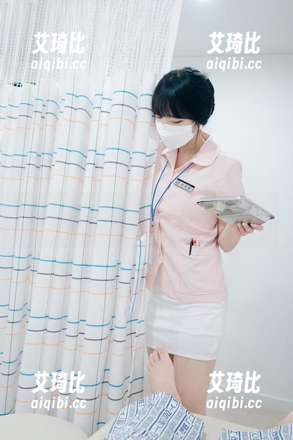 眼镜里的秘密！Aram(아람)幽默写真图集，看看你能发现啥！