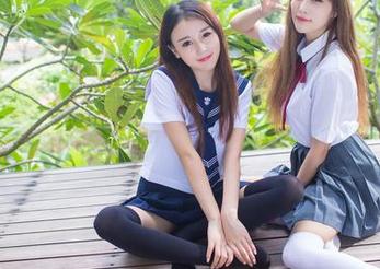 IMiss爱蜜社 – 在线追随LindaLinda的高清少女世界，感觉仿佛就要进入一个梦境。