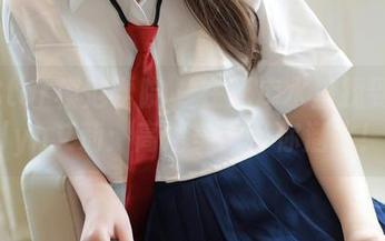 MFStar模范学院 – 在死库水里找到Evelyn艾莉：高清美图带你潜水！