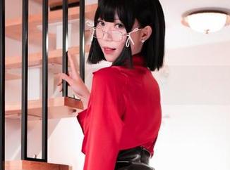 宝衩写真里的Money冷冷，照片比天气还抢风头！