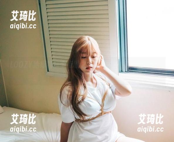 LOOZY给绿帽一个点睛之笔–Mozzi(모찌)精选的写真集