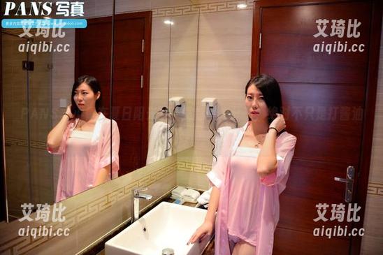 PANS - 小倩在夏日阳光下，最新写真分享，绝对不只是打酱油那么简单！
