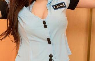 UGirls尤果网 – 小潘鼠的清纯原图：也许我们依然在期待一点不一样的东西！
