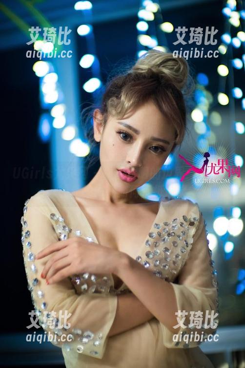 UGirls尤果网 - 重塑透明的边界：尤娜娜的私拍作品如何直抵心灵
