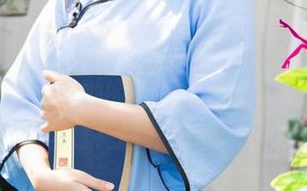 UGirls尤果网 – “毛COCO的全套礼服，摄影师都快被她的裙摆打趴了”——看！这是礼服界的旋风！