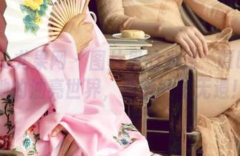 UGirls尤果网 – 图片里的光泽：谭晓彤和她的油亮世界，原图一览无遗！