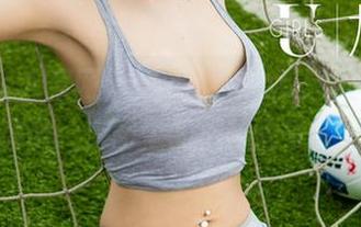 UGirls尤果网 – 飞Angelababy的黑色调调：套图里的小秘密与梦幻