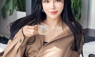 XINGYAN星颜社 – 图包里的秘密：liyiyi体操服让人有种想要抓住的感觉！