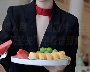 Xiuren秀人网 – 这组图片，区静瑶双人，真是“无圣光”中最恰到好处的瞬间