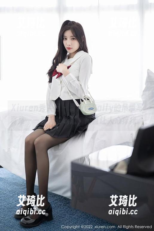 Xiuren秀人网 - 夏诗诗Sally的吊带写真集——夏天的味道，简直让人心痒痒。