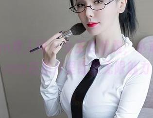 Xiuren秀人网 – 女王式优雅，小泡芙winna在照片里绽放无限魅力