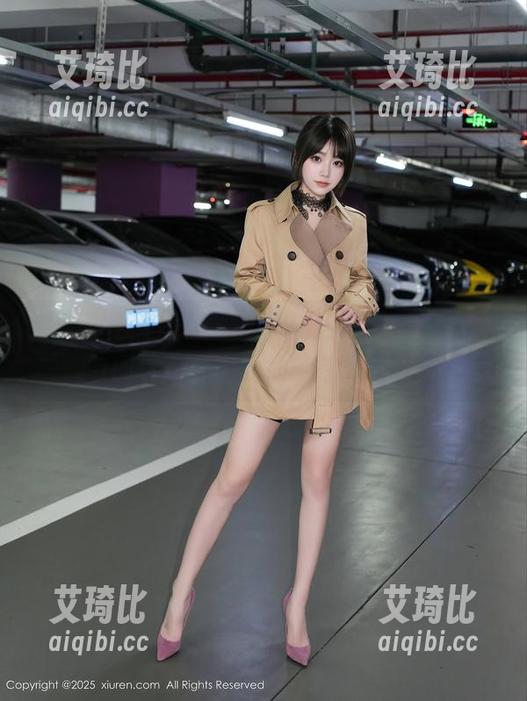 Xiuren秀人网 - 心妍小公主泳装私拍，敢问这是哪个泳池的独家滤镜？