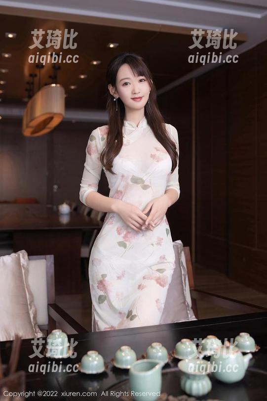 Xiuren秀人网 - 陷入朱可儿Flower的圣诞图包：呼吸间的魅力，你能抗拒吗？