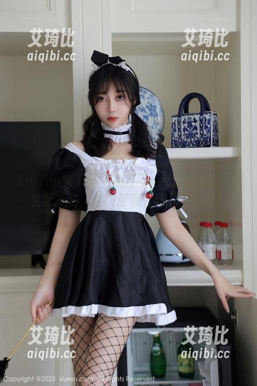 Xiuren秀人网 - 杨可可coco的制服写真免费放送，美图里藏着多少小心思？