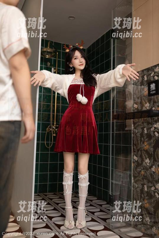 Xiuren秀人网 - 江真真系列：最新美图，女孩的梦幻日常，简直让人想躲进那些色彩里！