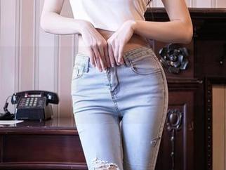 Xiuren秀人网 – 一抹白色：王馨瑶Yanni最新写真更新，回味无穷就在这里