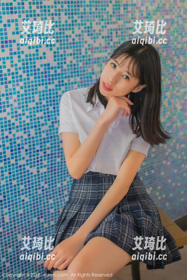 Xiuren秀人网 - 美桃酱与女友的那些日子：图库精选，记录下不完美的完美