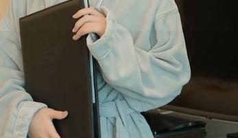 Xiuren秀人网 – 趁热拿铁latte婚纱图包，谁能拒绝这动作流畅的优雅与张力？