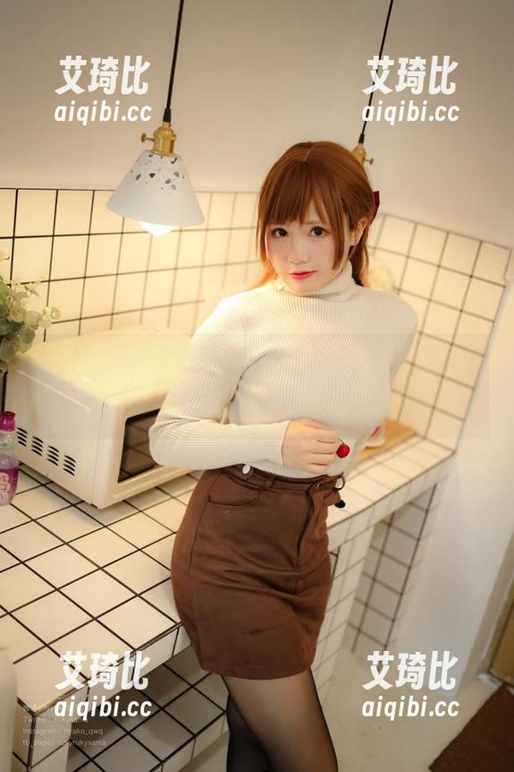 nyako喵子大魔王的甜心图片更新，绝对是“欢笑疗法”的最佳选择，快来试试！