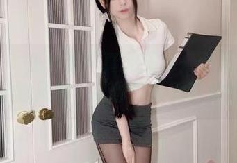 微密圈 – 兔女郎写真大揭秘：十万口草莓粥粥定制风格，让你耳朵都跟着红了！