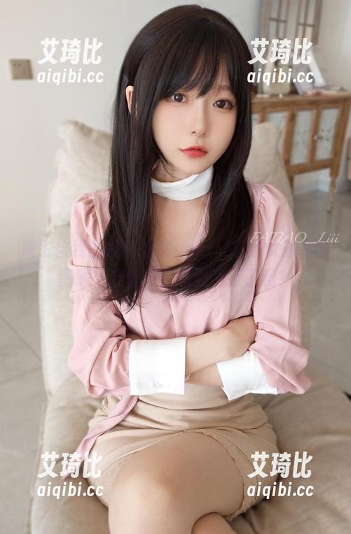 放飞自我的发条少女yoki：有趣女孩套图资源，准备好被萌到不行了吗？