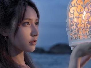 在下萝莉控ii的万圣节写真：原图里不仅有阴影，还有那个令人心跳的小细节