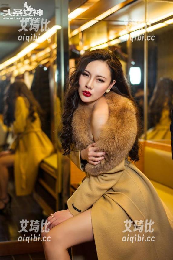 头条女神 - 沉浸在陈宇熙的浴缸幻想中：写真下载，释放你的想象！