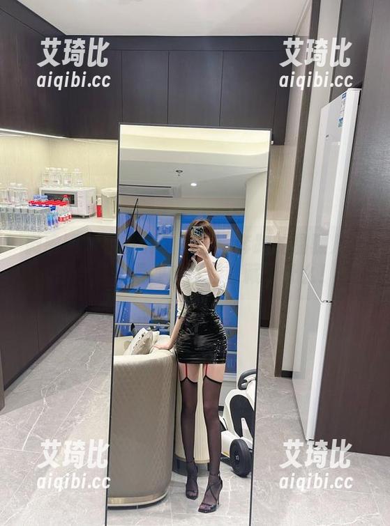 微密圈 - 蕾丝装的秘密：奔跑的晶骡儿原图合集，看看这背后隐藏了什么！