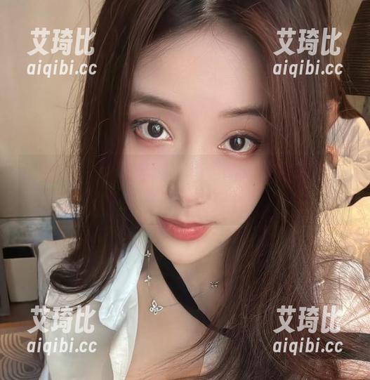 奶雯 微密圈 - 优雅翻滚,奶雯的体操服写真,分享不一样的风景!