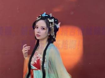 高清美照，妍子坚不可摧吉他妹妹的魅力真是无法抵挡啊！