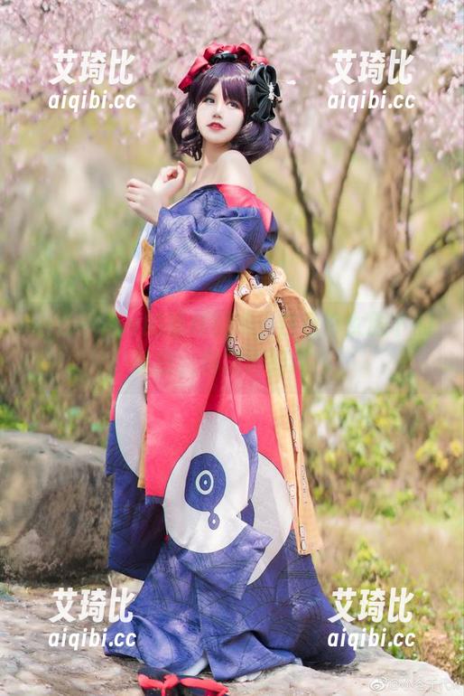 小仓千代w 小仓千代w的福利图集,白色修女服下的秘密,你猜得到吗?