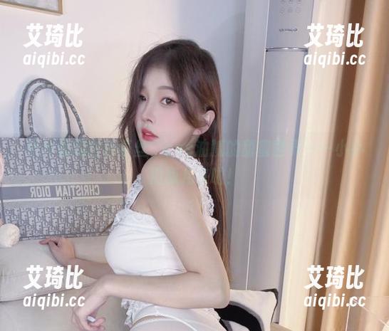 照片里的白色蕾丝，cos油腻的甜蜜世界——小小奶瓶儿来啦！
