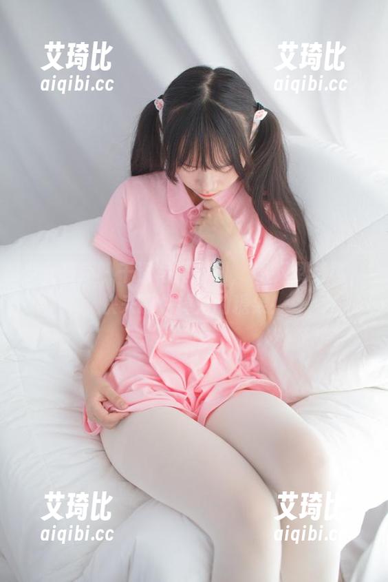 少女秩序 - 千澄写真福利，JK风到处飞，快来抓住掉落的糖果！