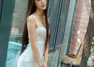 尤果网 – 一触即发：乔依琳女友写真，资源美得让人窒息！