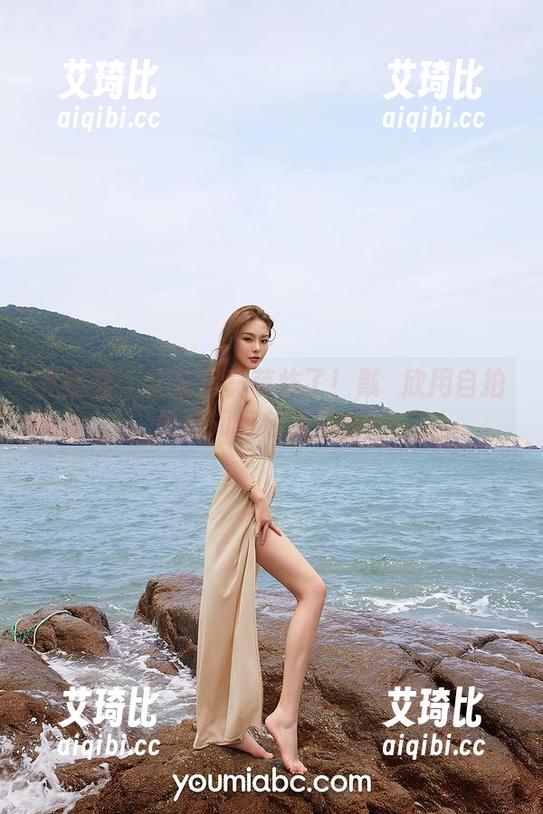 尤蜜荟 - 全套写真萌炸了！戴渃欣用自拍教你如何放飞自我！