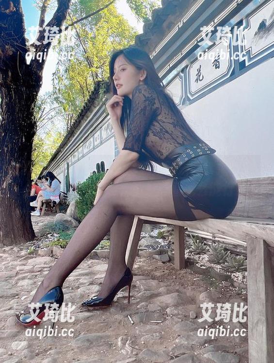 微密圈 - 若隐若现的就是阿朱啊：揭秘小窗大床高清图册，不来看看怎么能行？