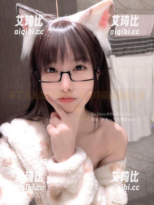 布丁大法的户外JK，私房瞬间的温柔与挑逗