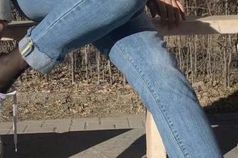 微密圈 – 让你惊艳！无敌哒小姨妈的运动福利写真单曲循环ing！