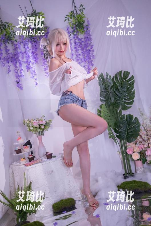 花样年华：星黛鹿鹿i黄豆粉写真下载全集来啦！