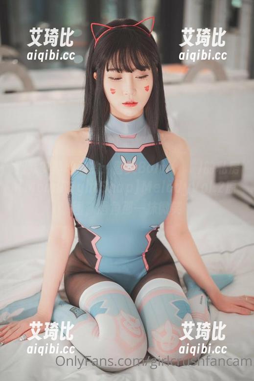 默默安静地欣赏：普美Bomi(보미)的私房[MoonNightSnap]MelodyVol.2原图，唇角那一抹微笑