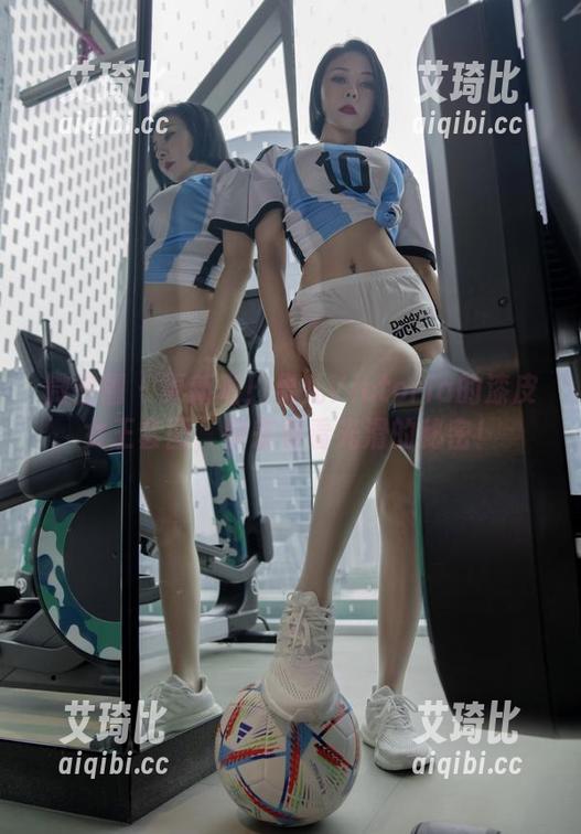 微密圈 - 更新啦！果儿Victoria的漆皮女王套图，快来看看光滑的秘密！