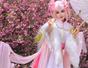 桃暖酱的网盘写真：奶牛的牛奶梦里藏着什么？