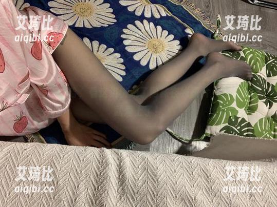 微密圈 - 哈哈，看这组桃脱了网袜在线图片，笑着笑着就爱上了！