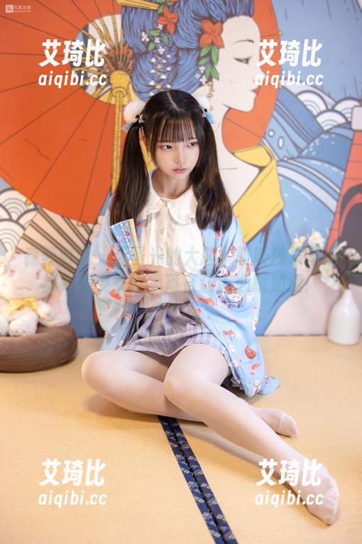 森萝财团 - 无圣光的大胆：吸吸沙发里的旗袍美少女合集简直让人心跳加速！