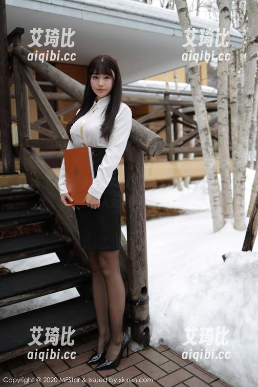 模范学院 - yoo优优的图片：白嫩气质美女，真是让人忍不住想多看一眼！