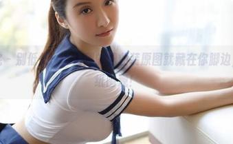 模范学院 – 别低头，韩好甜的职业装原图就藏在你脚边，快来壁纸围观！