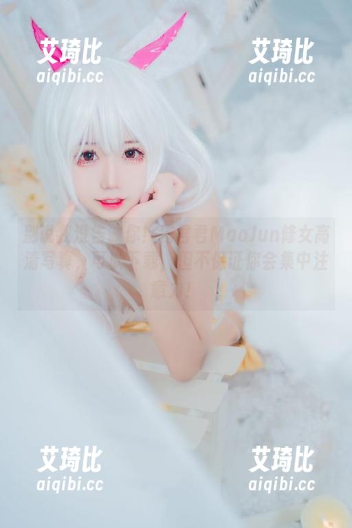 别说我没告诫你！猫君君MaoJun修女高清写真，可以下载，但不保证你会集中注意力！
