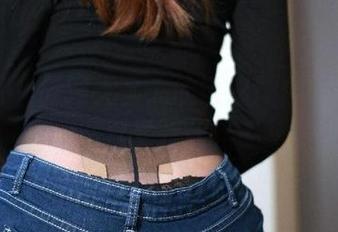 微密圈 – 领略无圣光的诱惑：白龙猫女的肉丝秀禾服作品