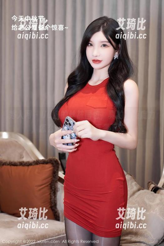 秀人网 - UU酱的丝袜图包，真的有点魔力，怎么一看就想一直看下去？